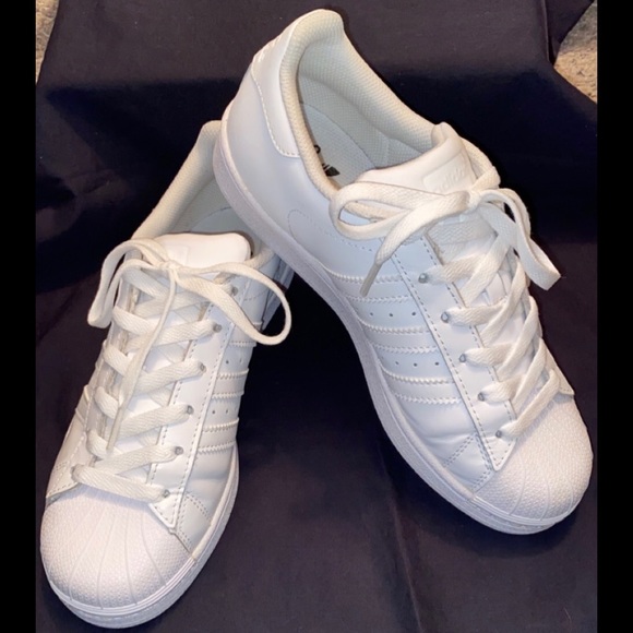 2. ADIDAS Originals Superstar- Size 5.5 Wht/Wht - Picture 2 of 11